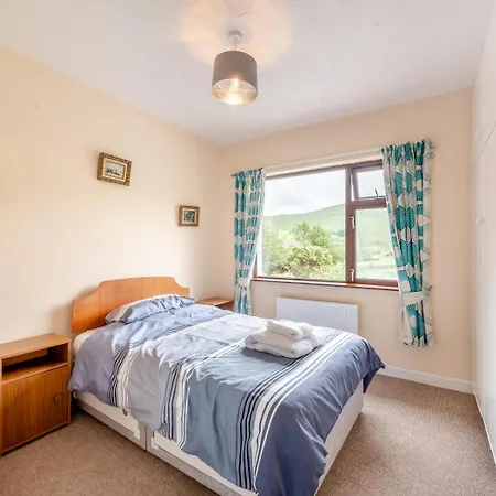 3 Bed In Oc-s32584 Ferienhaus