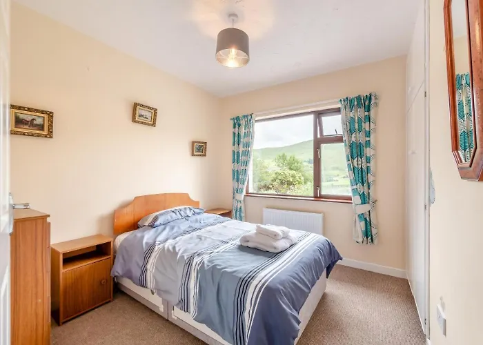 3 Bed In Oc-s32584 Ferienhaus