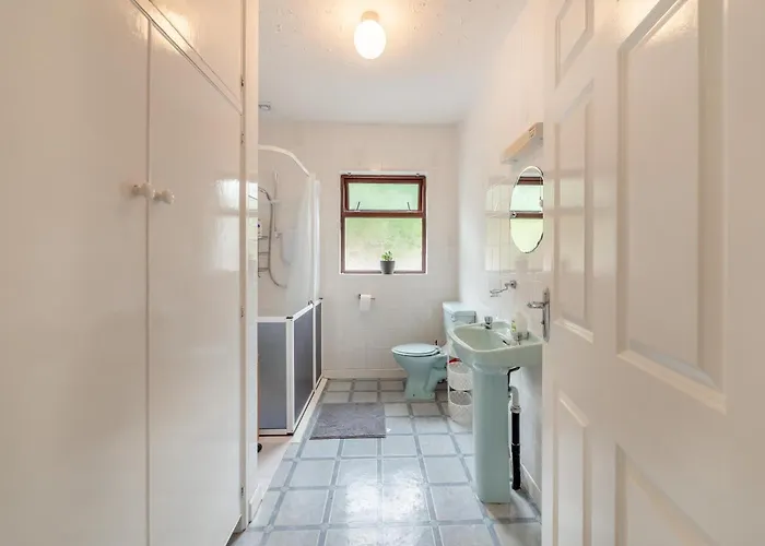 3 Bed In Oc-s32584 Ferienhaus